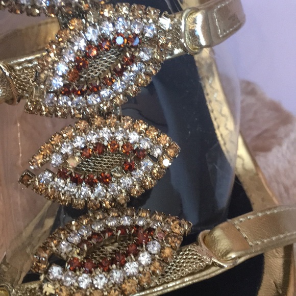 Gold strapped dress Sandals - Picture 7 of 8